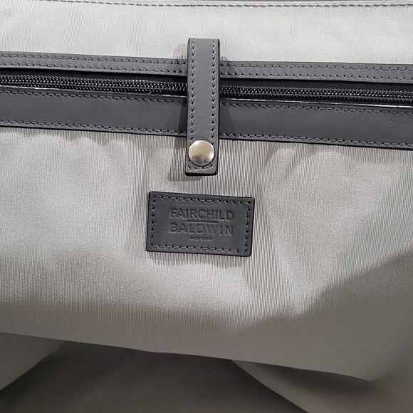 Fairchild Baldwin Charcoal and Gray Travel Bag - Picture 6 of 7
